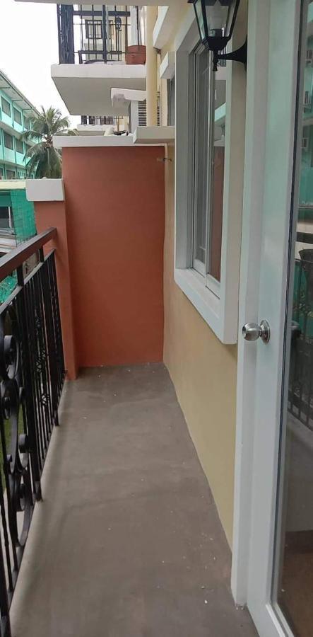 Spacious 1 Bedroom At Arezzo Place Davao With Pool,Wifi And Netflix Exterior photo